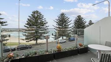 Executive-Suite, 1 Schlafzimmer | Strand-/Meerblick