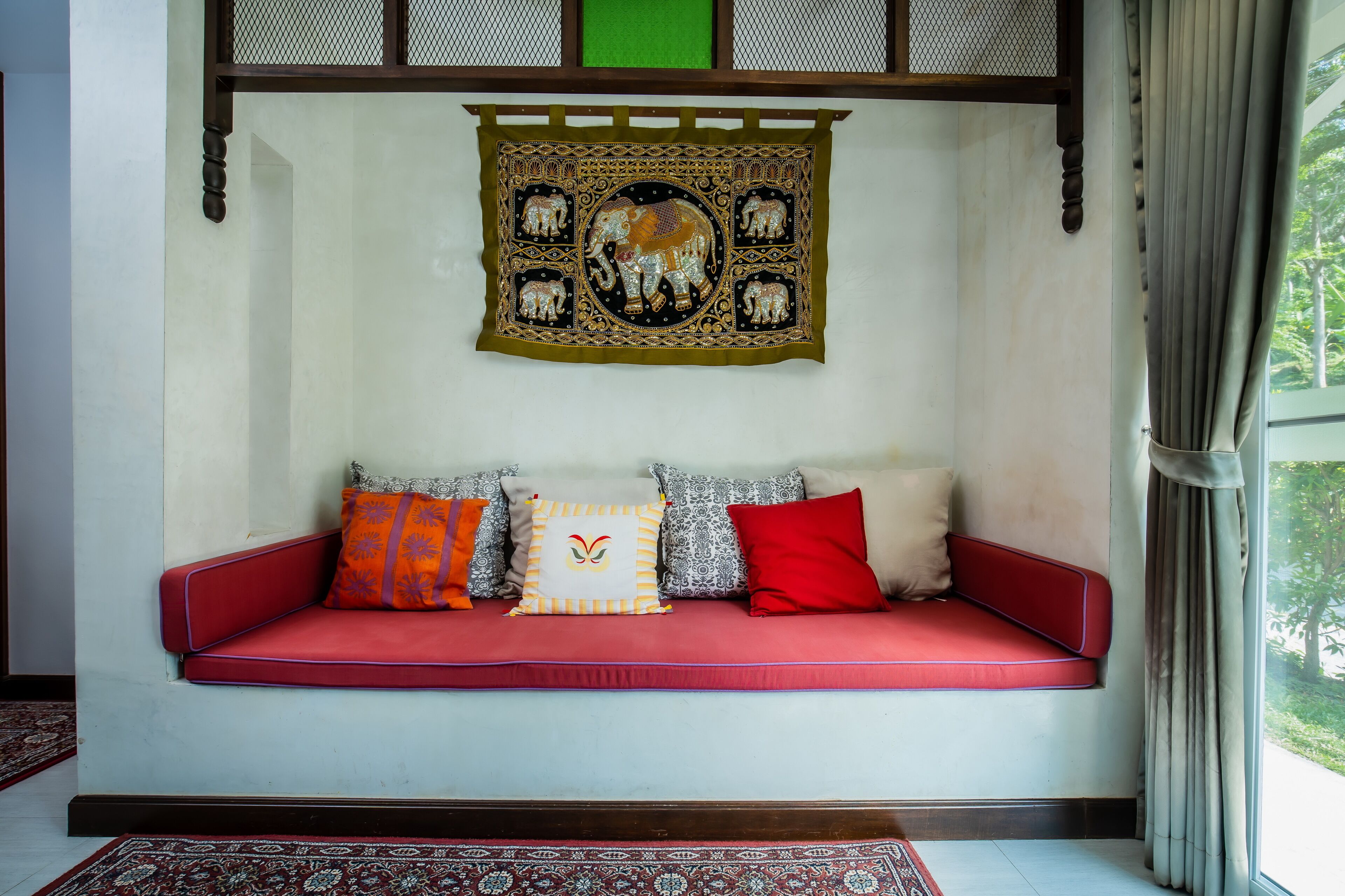 honeymoon studio suite | living room