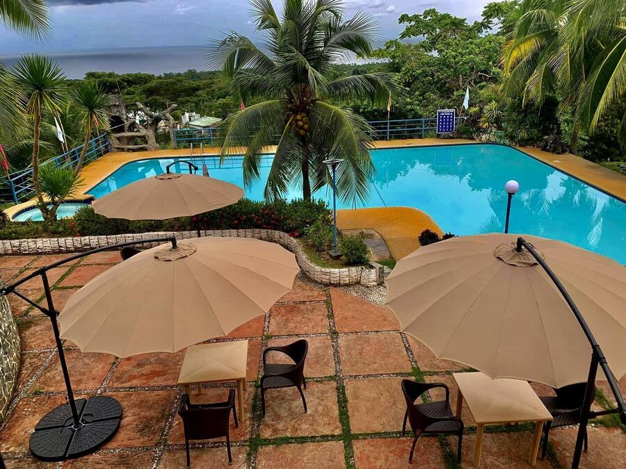 2 restaurants, Chinese cuisine