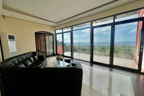 Penthouse de lujo | Ropa de cama hipoalergénica, camas con pillow-top y minibar