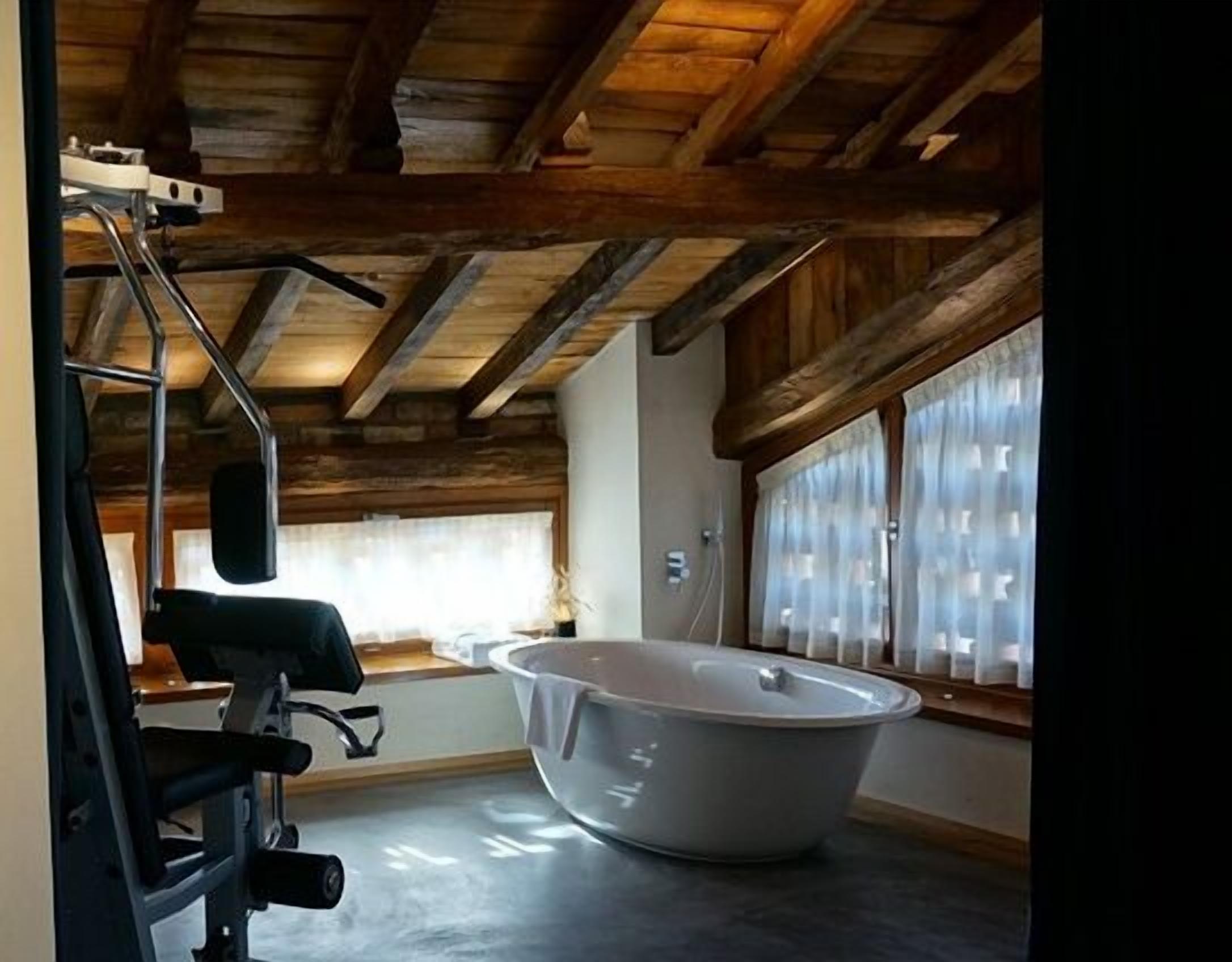 exclusive suite | room amenity