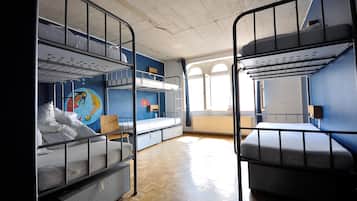 1 Bett im gemischten Schlafsaal für max. 6 Personen | Kostenloses WLAN