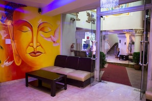 Lobby sitting area - Royal Penguin Boutique Hotel & Spa (Kathmandu)