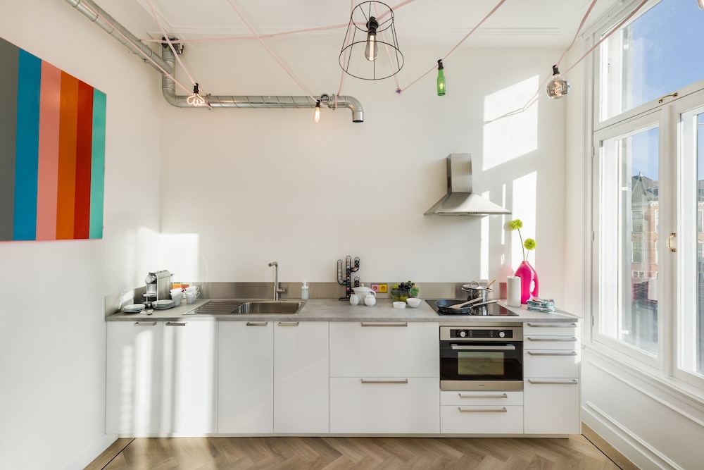 Will & Tate City Stay by null