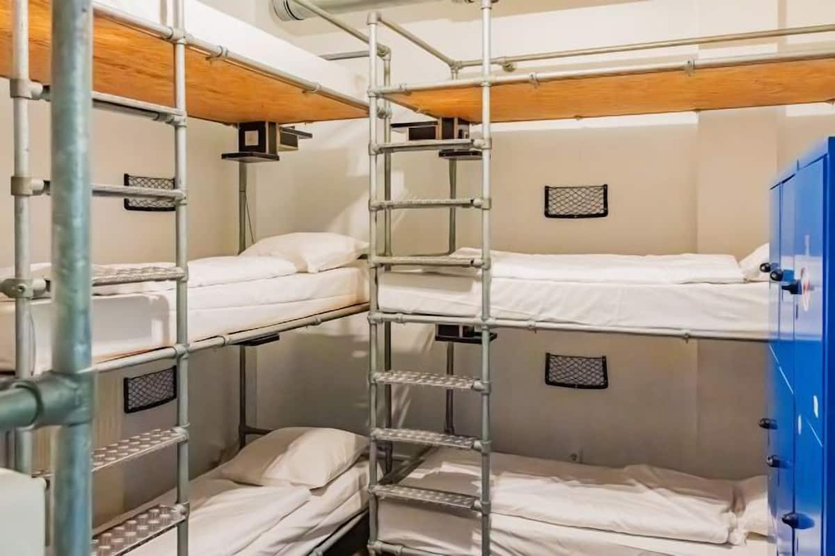 1 habitación, decoración personalizada y muebles diferentes