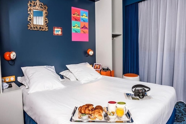 Standard Double Room | Desk, blackout drapes, iron/ironing board, free cribs/infant beds