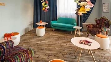 Sala de estar en el lobby