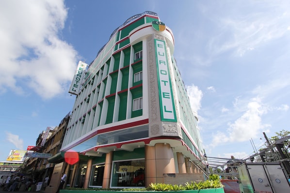 Front of property - Eurotel Naga (Naga)