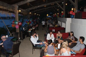 Dining - Coconuts Beach Resort (Lembongan Island)