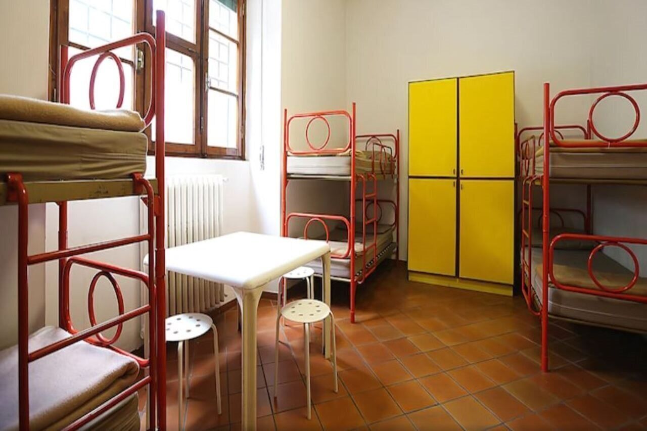 Tabla de planchar con plancha y wifi gratis 