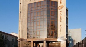 Exterior - Golden Palace (Almaty)