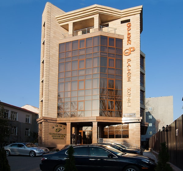 Front of property - Golden Palace (Almaty)