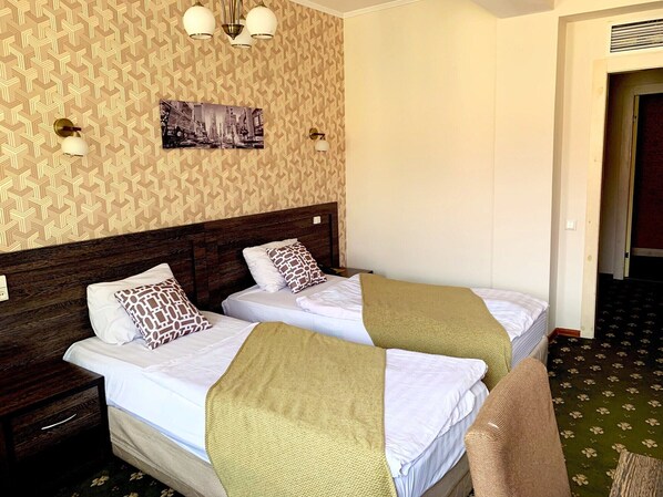 Room - Golden Palace (Almaty)