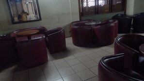 Lobby sitting area - Ayaba Hotel (Bamenda)