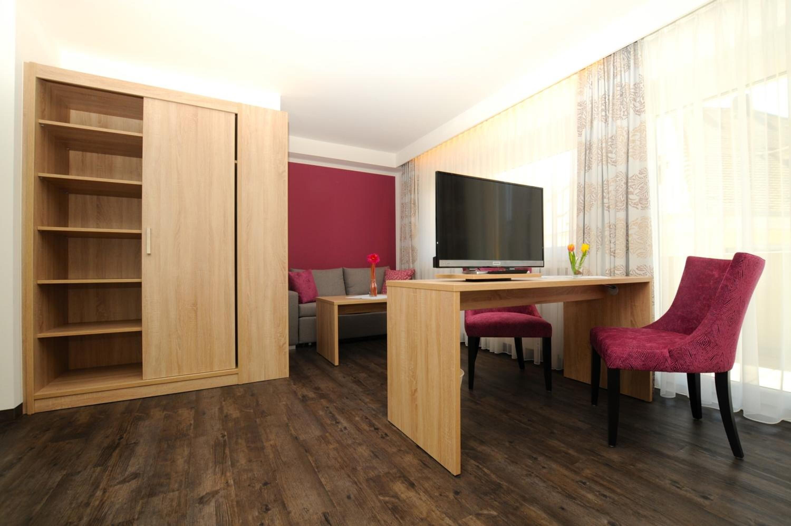 cots/infant beds, free wifi, bed sheets