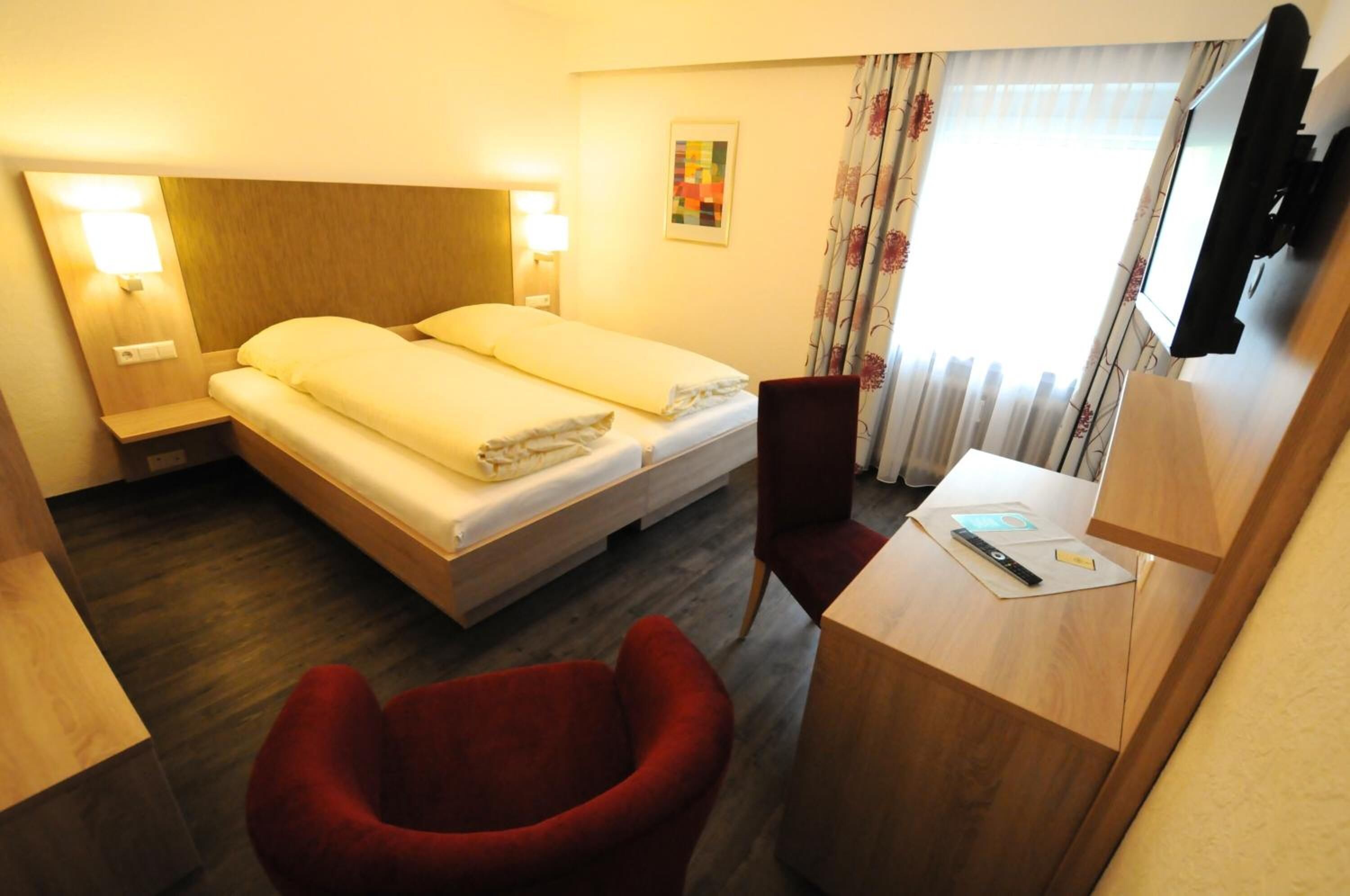 cots/infant beds, free wifi, bed sheets