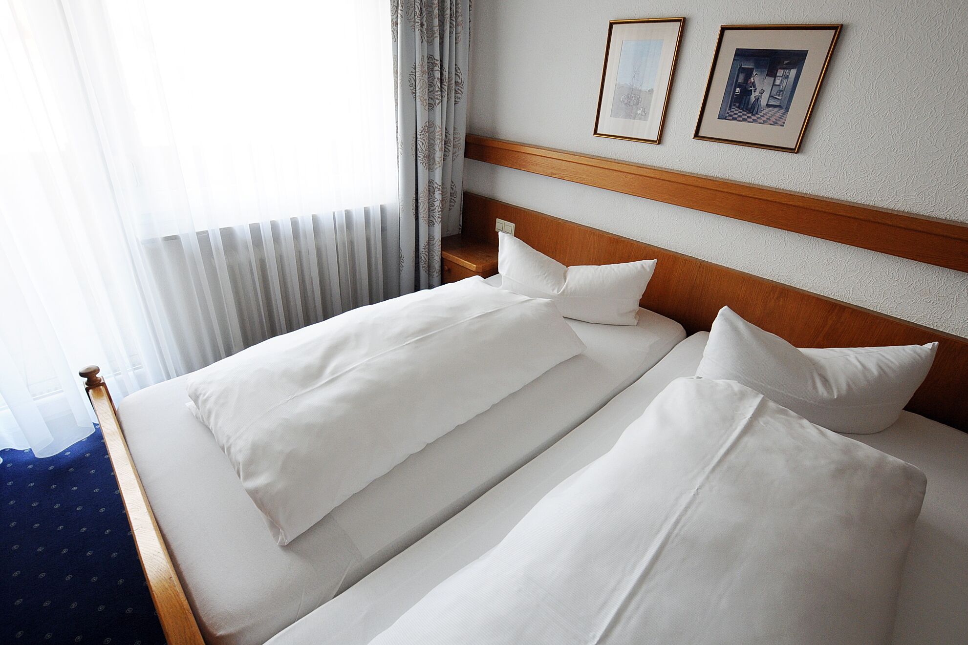 standard double room | cots/infant beds, free wifi, bed sheets