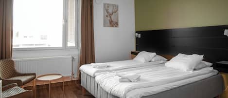 Quadruple Room | Free WiFi, bed sheets