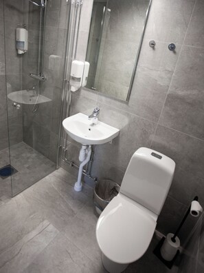 Bathroom - Hotel Aveny Bed & Breakfast (Gävle)