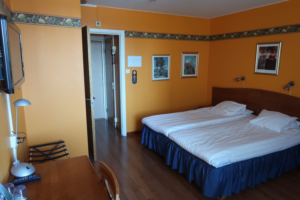 1 chambre, Wi-Fi gratuit, draps fournis