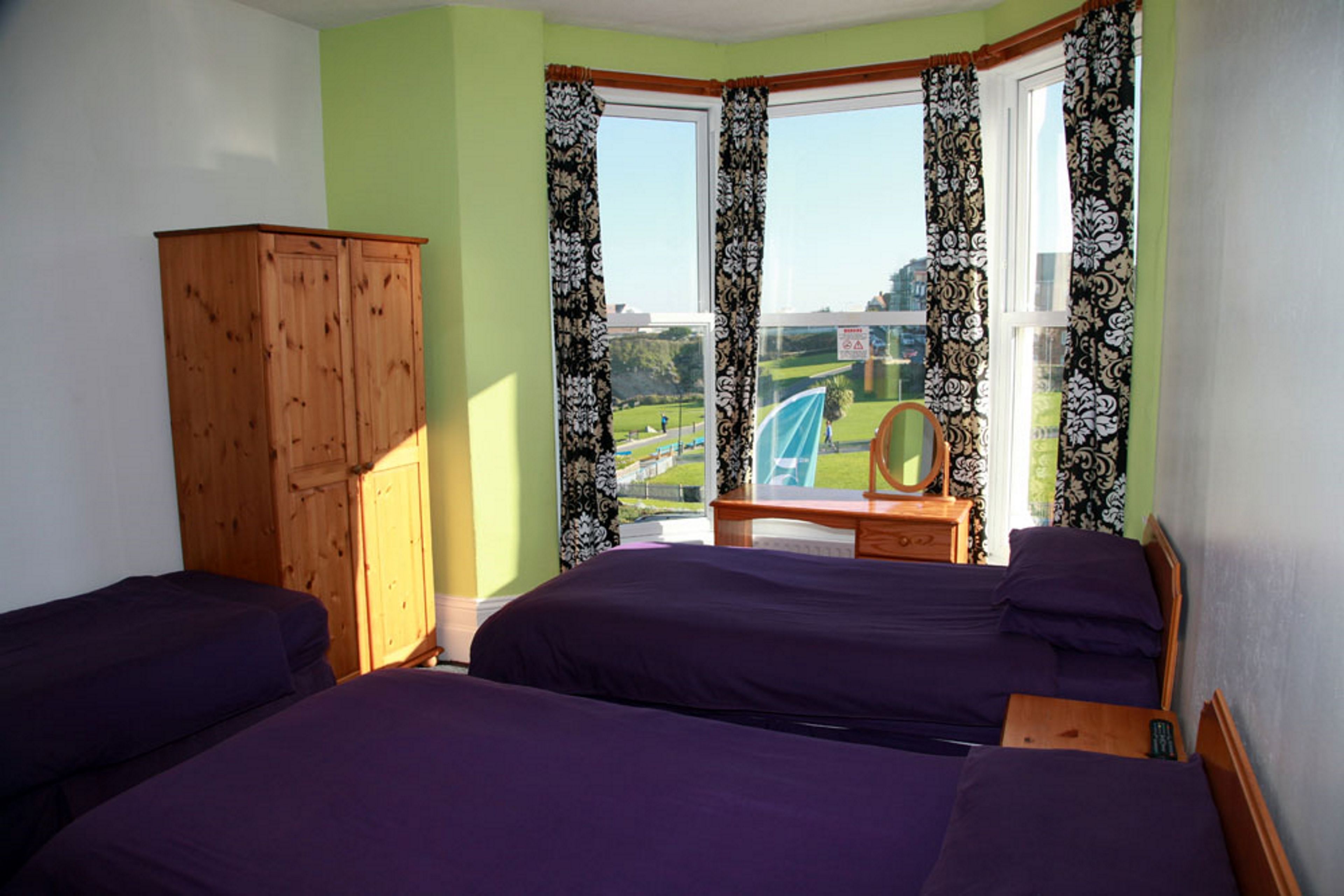 Dreibettzimmer, Meerblick