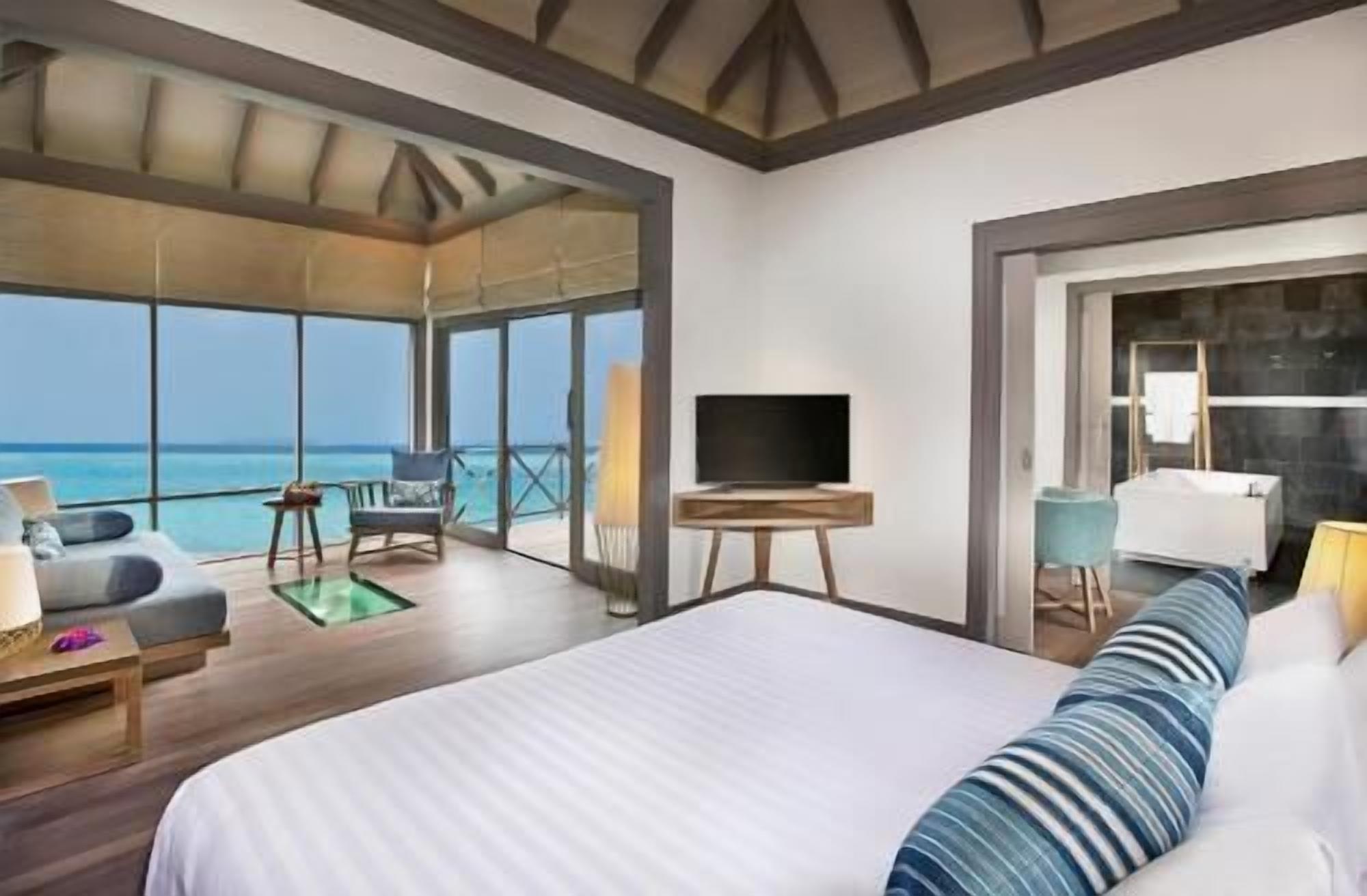 Premium bedding, down duvets, minibar, in-room safe