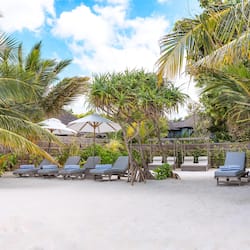 Private beach, sun loungers, beach umbrellas, beach towels