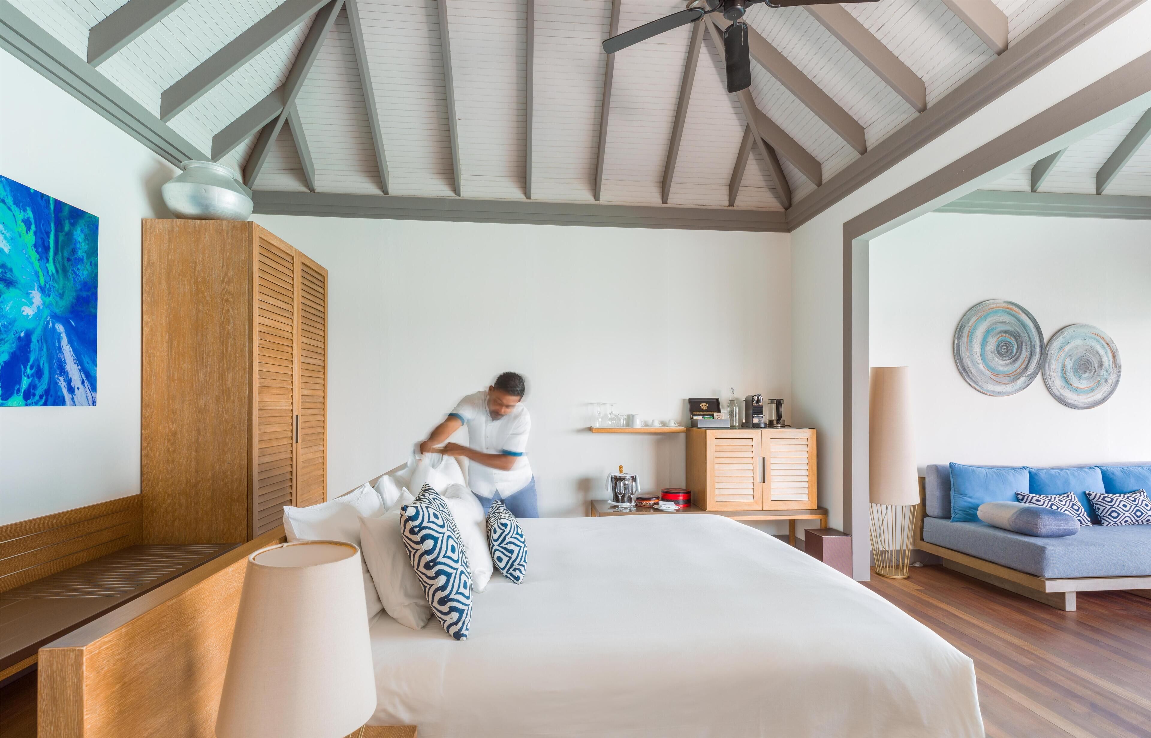 Premium bedding, down comforters, minibar, in-room safe