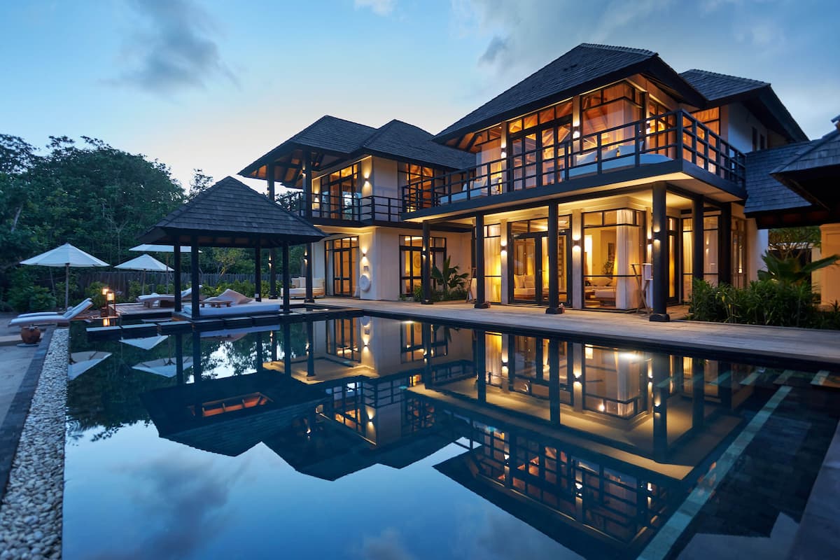 3 Bedroom Island Pool Residence I Complimentary Seaplane for 5 nights I One Premium Experience | Private pool