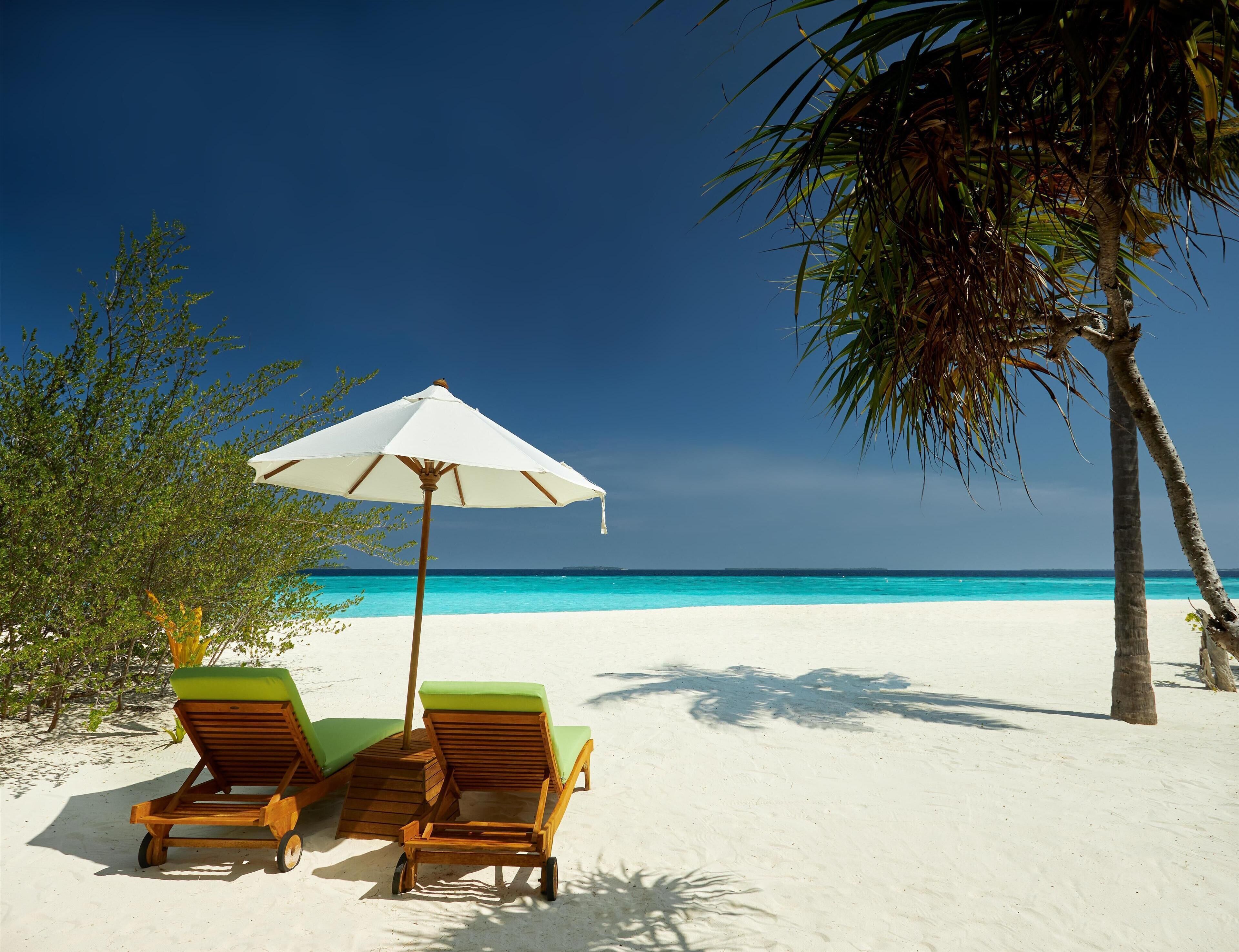 Private beach, sun loungers, beach umbrellas, beach towels