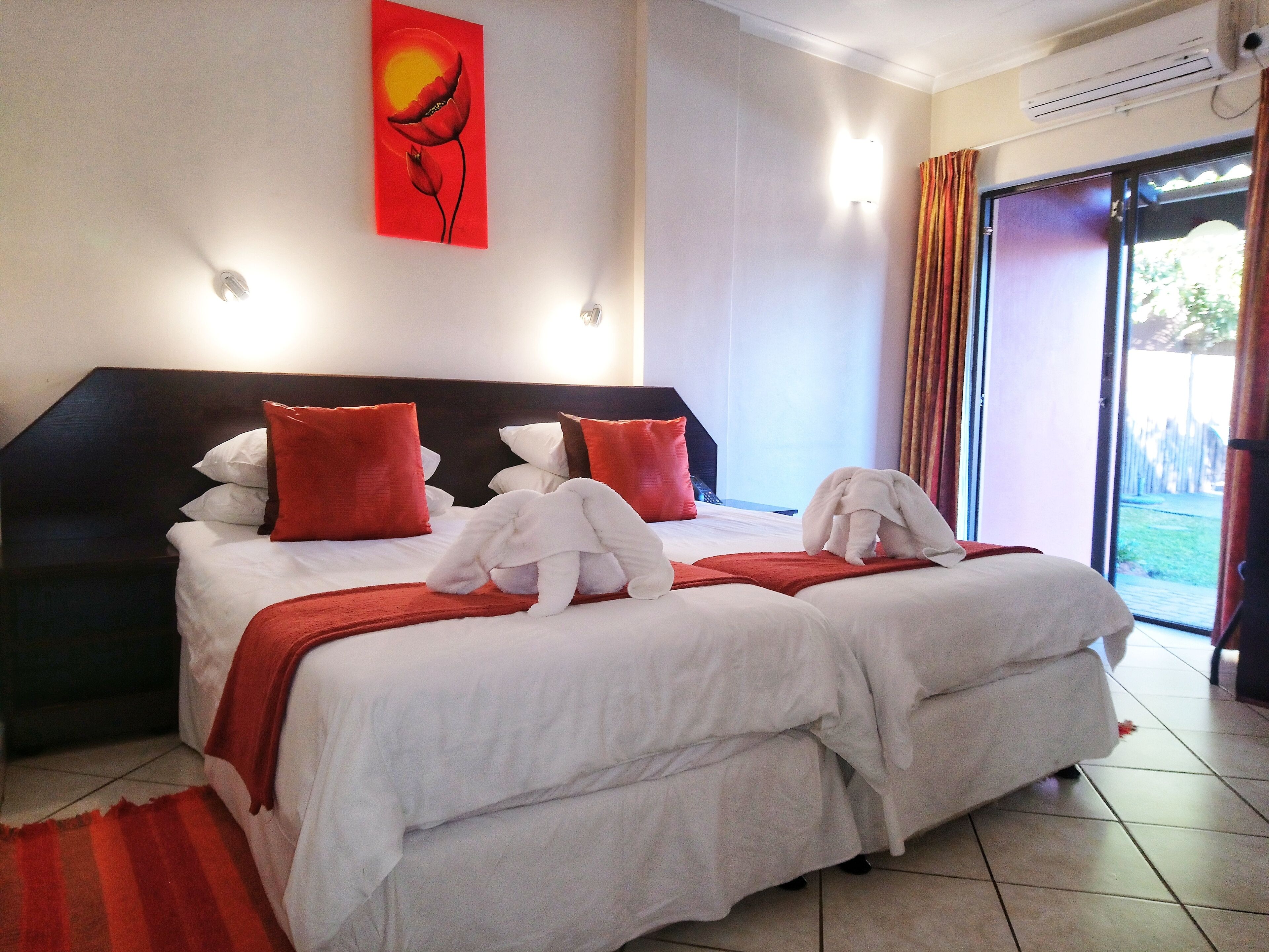 Twin Room, Ground Floor with Patio | Premium bedding, in-room safe, desk, bed sheets