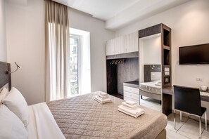 Double Room | Premium bedding, in-room safe, desk, blackout drapes - Napoli Suite (Naples)
