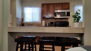 In-room dining - Trees Motel (Bishop)