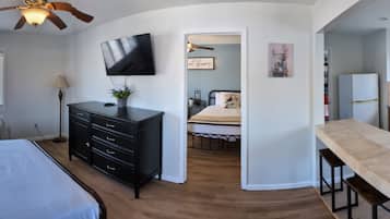 Premium bedding, Tempur-Pedic beds, desk, free WiFi