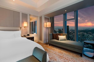 Minibar, in-room safe, desk, blackout drapes