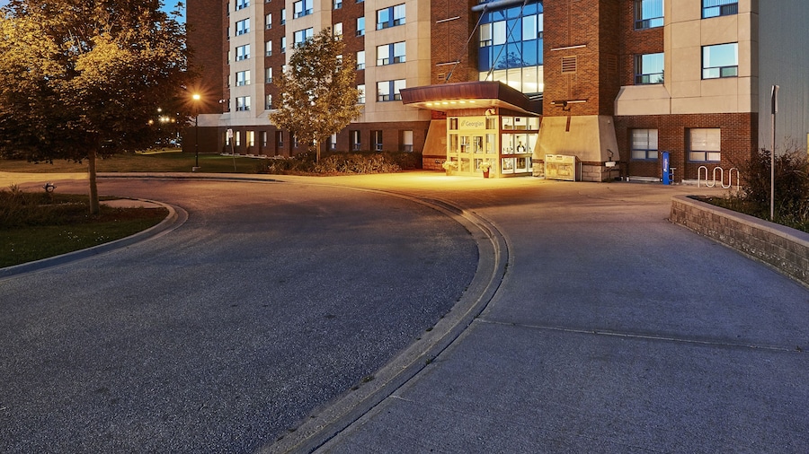 Residence & Conference Centre - Barrie