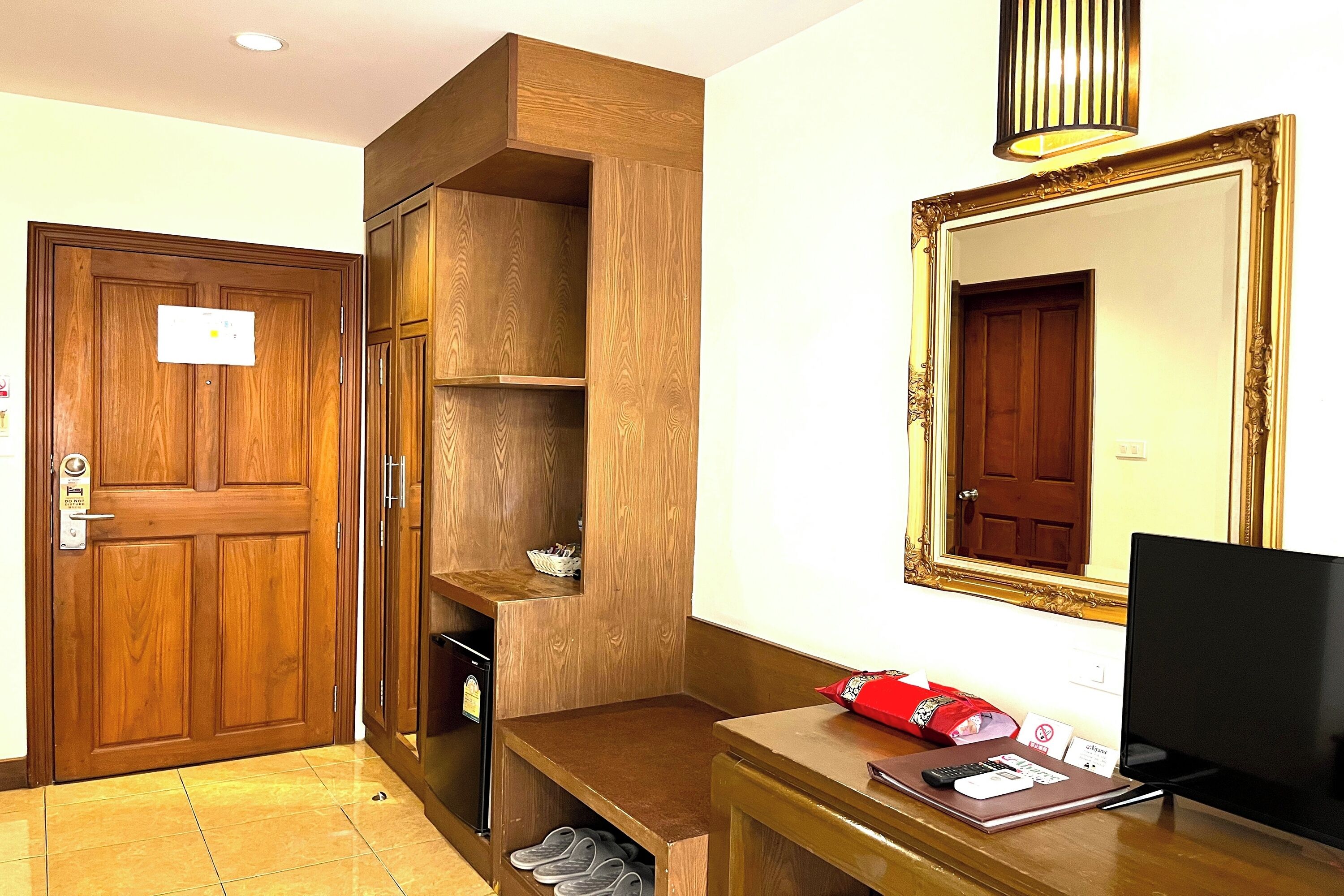 Photo - Aiyaree Place Hotel SHA PLUS