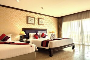 Suite | 1 bedroom, hypo-allergenic bedding, in-room safe, blackout curtains - Aiyaree Place Hotel (Pattaya)