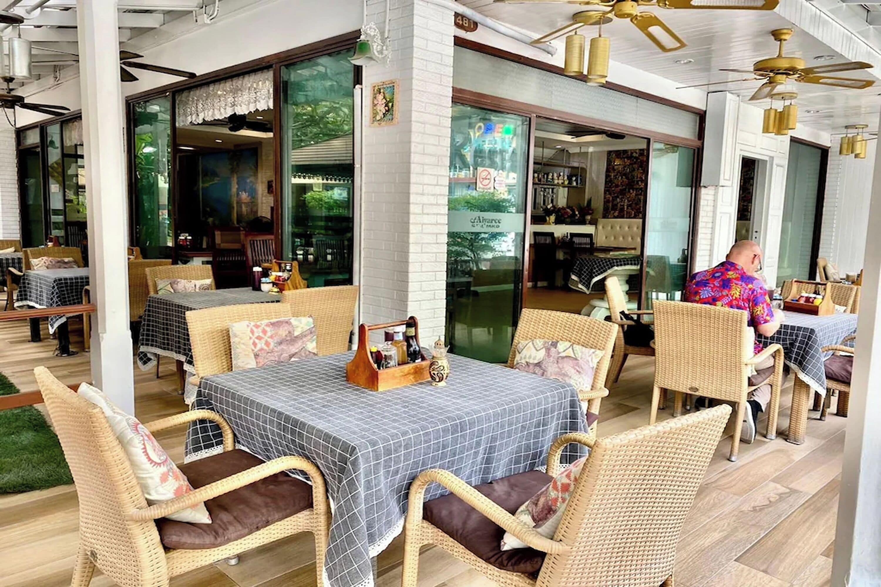 Photo - Aiyaree Place Hotel SHA PLUS