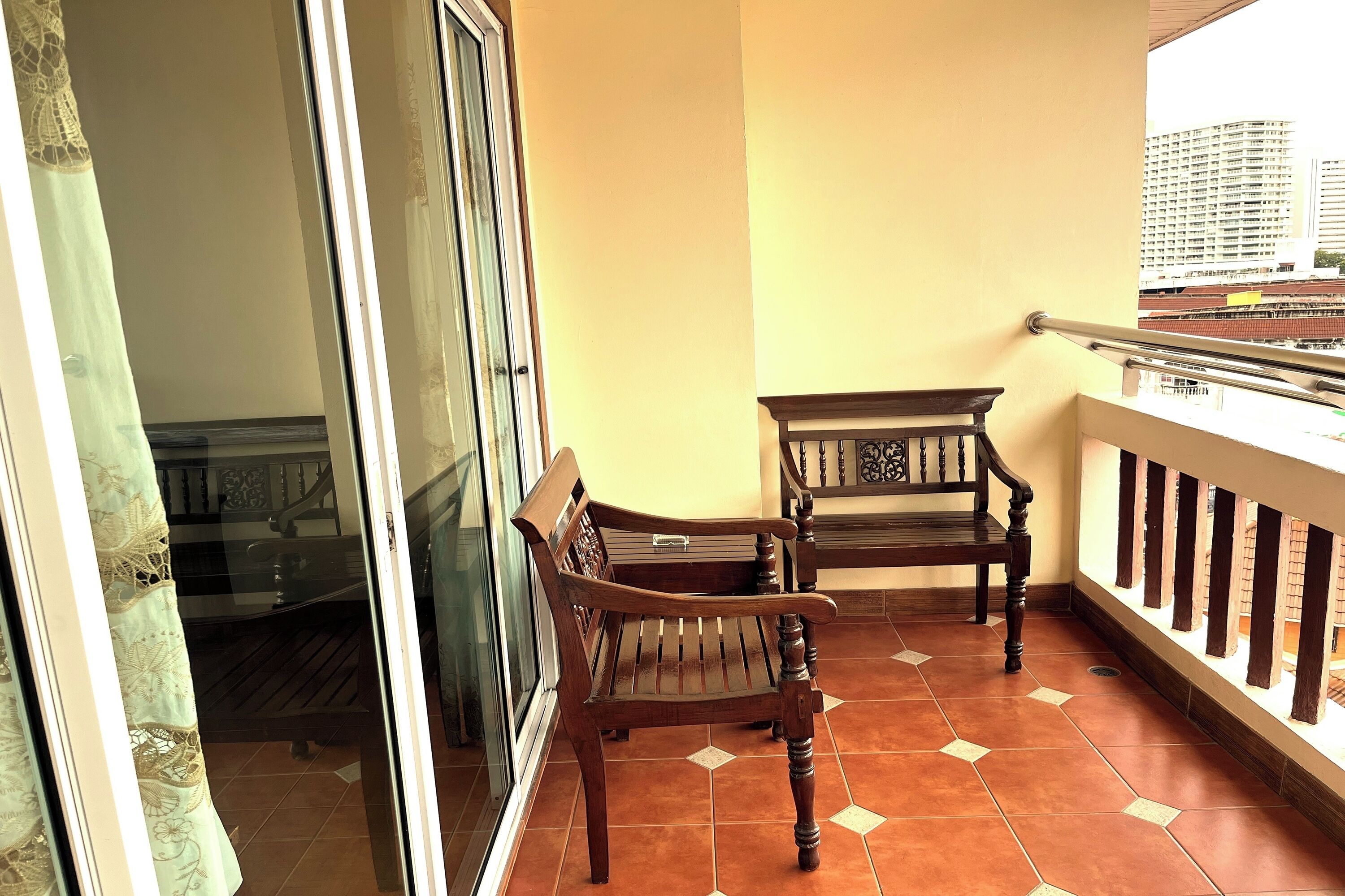 Photo - Aiyaree Place Hotel SHA PLUS