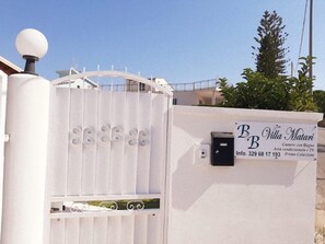 Property entrance - B&B Villa Matari (Syracuse)