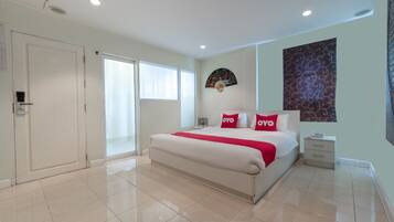 高级双人房 | 1 多间卧室、迷你吧、客房内保险箱、办公桌