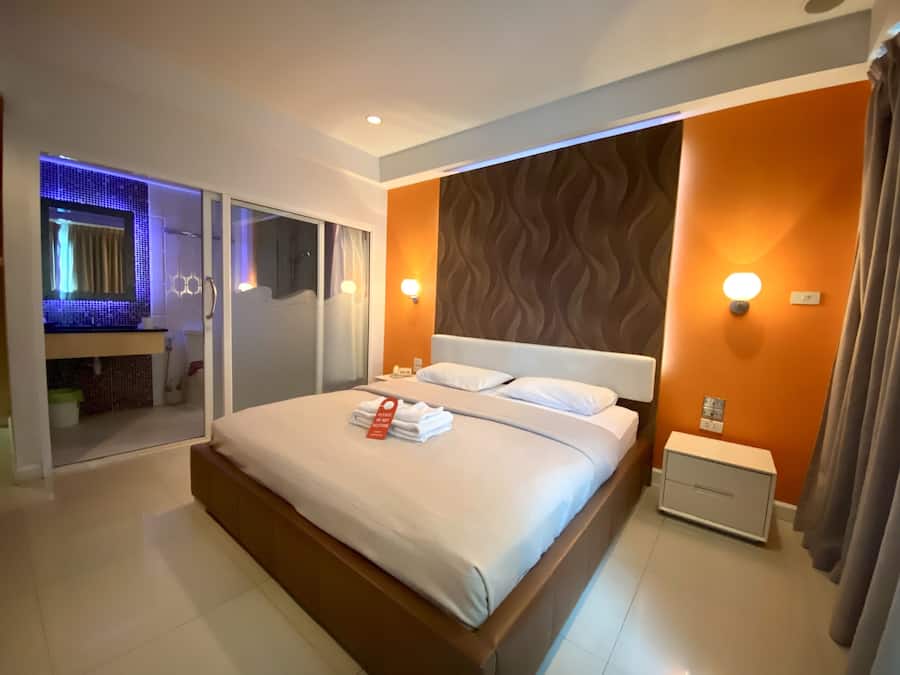 Habitación Premier doble | Minibar, caja fuerte, escritorio y wifi gratis