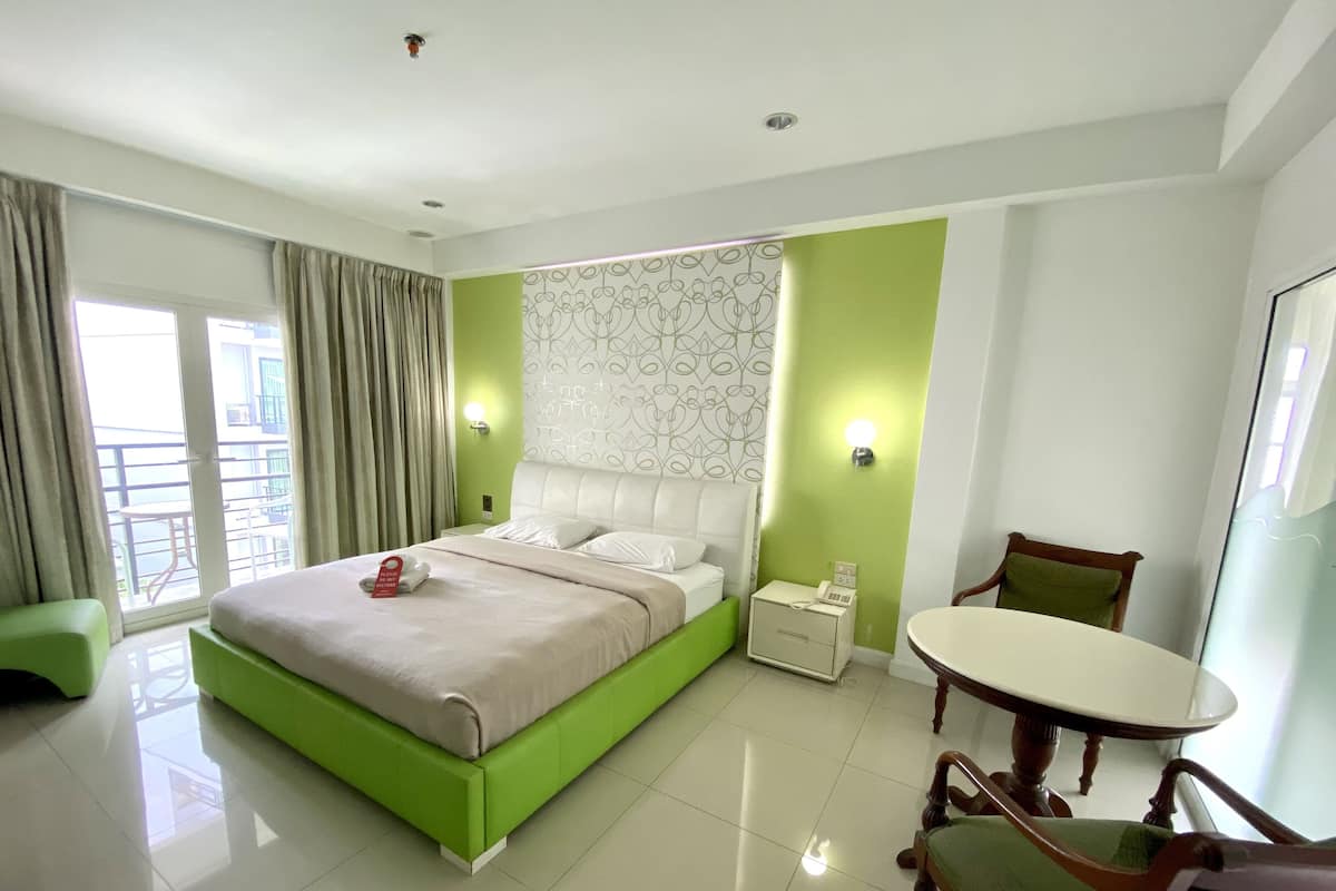 1 bedroom, minibar, in-room safe, desk