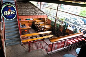 Serves lunch, dinner, and brunch - Madison Manor Boutique Hotel (Toronto)