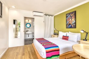 Deluxe Room, 1 Queen Bed | Desk, iron/ironing board, rollaway beds, free WiFi - Agave Inn (Santa Barbara)