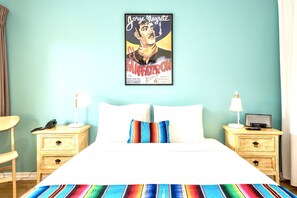 Deluxe Room, 1 King Bed | Desk, iron/ironing board, rollaway beds, free WiFi - Agave Inn (Santa Barbara)