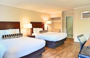 標準客房, 2 張加大雙人床 | 高級寢具、獨特設計、獨特裝修、書桌