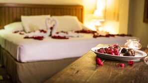 Romantic Suite, Terrace (1) | Free WiFi, bed sheets - Casa Bugambilia (Tepoztlán)