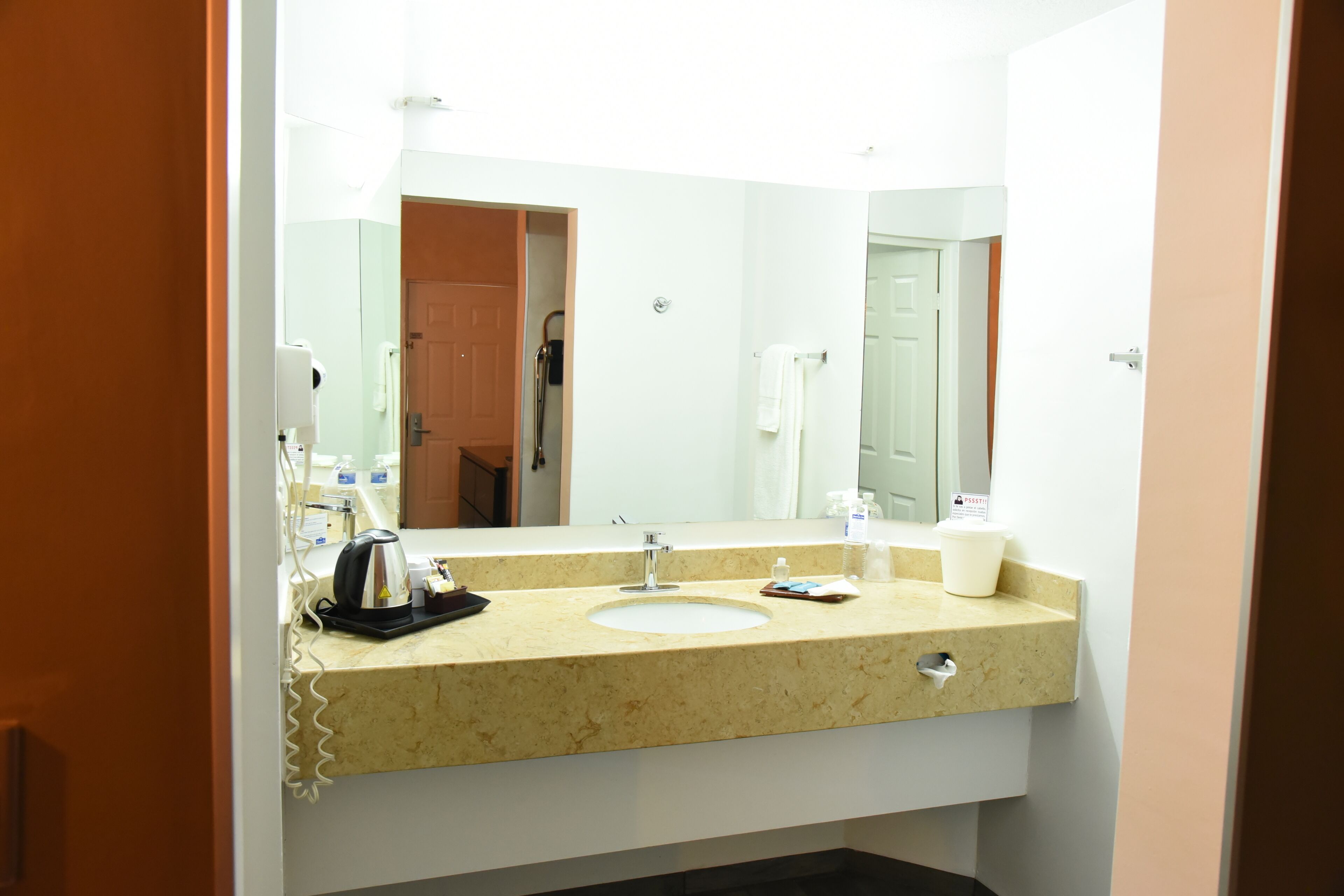 business double room | bathroom | shower, hair dryer, towels